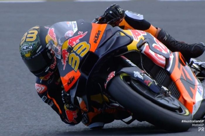 Pembalap KTM Red Bull, Brad Binder menjadi yang tercepat pada hasil practice MotoGP Australia 2023 di Sirkuit Philip Island, Australia, Jumat (20/10/2023)