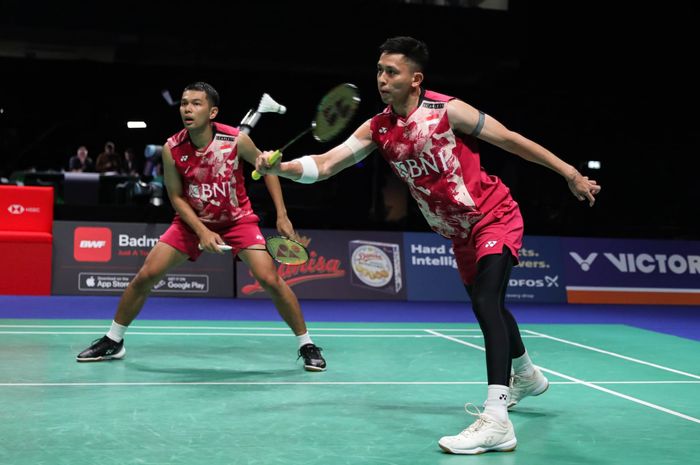 Pasangan ganda putra Indonesia, Fajar Alfian/Muhammad Rian Ardianto, pada semifinal Denmark Open 2023 di di Jsyke Bank Arena, Odense, Denmark, Sabtu (21/10/2023).