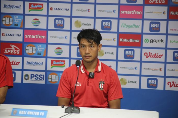 Bek Bali United Jajang Mulyana