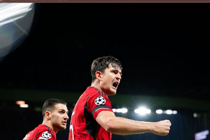 Bek Manchester United, Harry Maguire, merayakan gol ke gawang Copenhagen dalam matchday 3 Grup A Liga Champions 2023-2024 di Stadion Old Trafford, Selasa (24/10/2023).