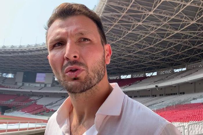 Marco Motta saat ditemui awak media di Stadion Utama Gelora Bung Karno (SUGBK), Kamis (26/10/2023)