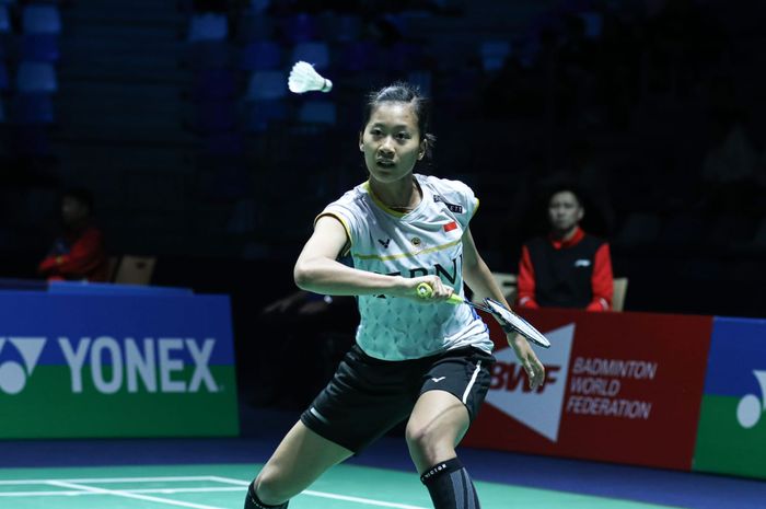 Tunggal putri Indonesia, Putri Kusuma Wardani, saat tampil pada babak kedua French Open 2023 di Glaz Arena, Rennes, Prancis, 26 Oktober 2023.