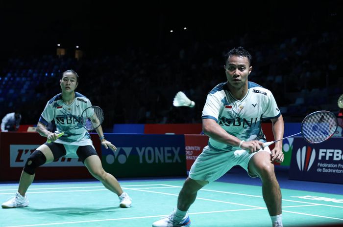 Ganda campuran Indonesia,  Rehan Naufal Kusharjanto/Lisa Ayu Kusumawati saat beraksi pada babak kedua French Open 2023, Kamis (26/10/2023)