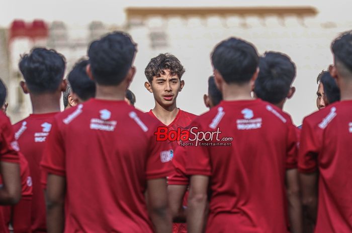 Welber Jardim saat hadir dalam sesi latihan timnas U-17 Indonesia di Stadion Utama Gelora Bung Karno, Senayan, Jakarta, Senin (30/10/2023).