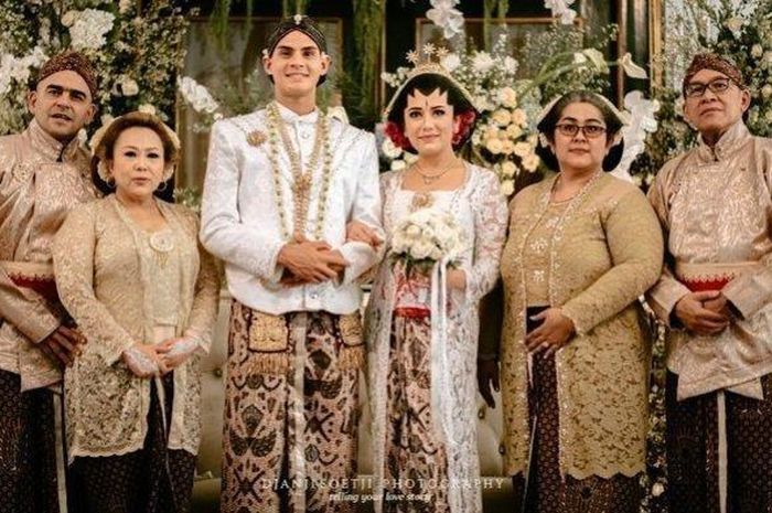 Christian Rontini menikah dengan putri Cristian Gonzales, Amanda Gonzales di Yogyakarta