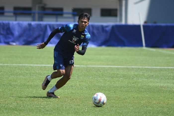 Bek Persib Bandung, Edo Febriansyah.