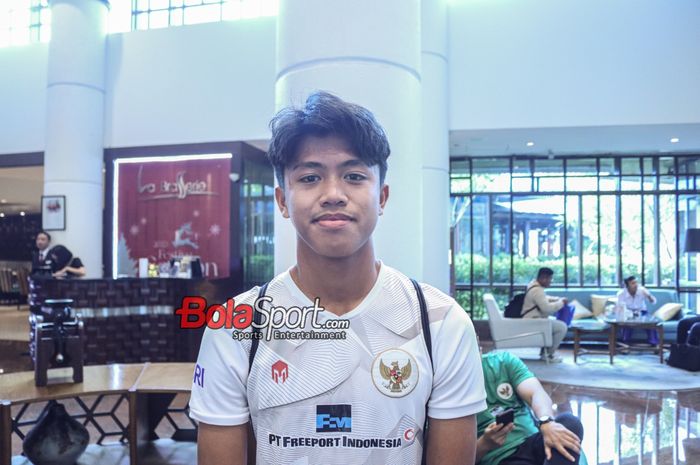 Pemain timnas U-17 Indonesia, Figo Dennis Saputrananto, saat ditemui di Hotel Le Meridien, Tanah Abang, Rabu (1/11/2023).