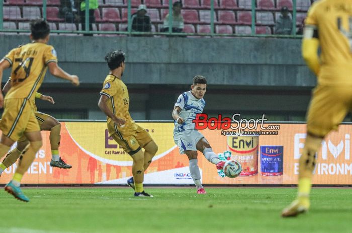 Paulo Domingos Gali Da Costa Freitas alias Gali Freitas (kanan) meminta maaf dan ungkapkan rasa sedih usai PSIS Semarang dipastikan degradasi dari Liga 1.