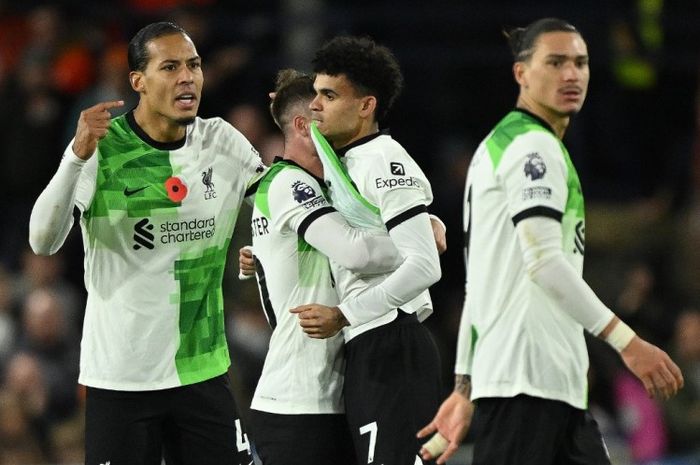 Liverpool bermain imbang 1-1 dengan Luton Town dalam lanjutan Liga Inggris 2023-2024.