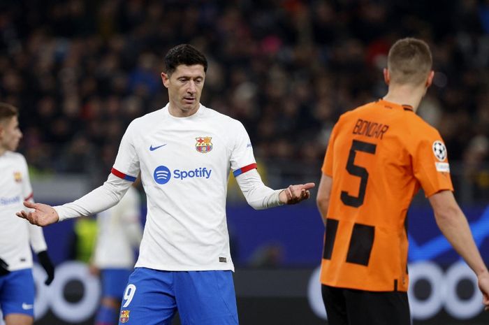 Robert Lewandowski dkk keok di Liga Champions, potensi Barcelona raup duit 46,8 miliar rupiah hangus saat bertamu ke markas sementara Shakhtar Donetsk, Volksparkstadion, Hamburg (7/11/2023).