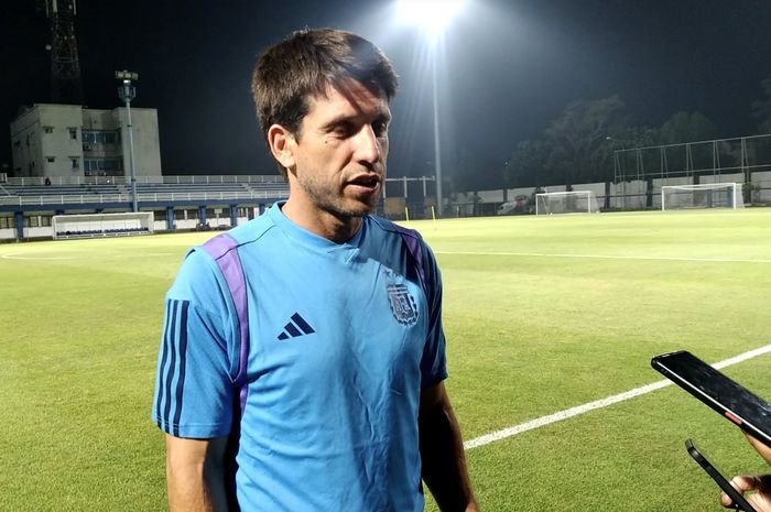 Pelatih timnas U-17 Argentina, Diego Placente.