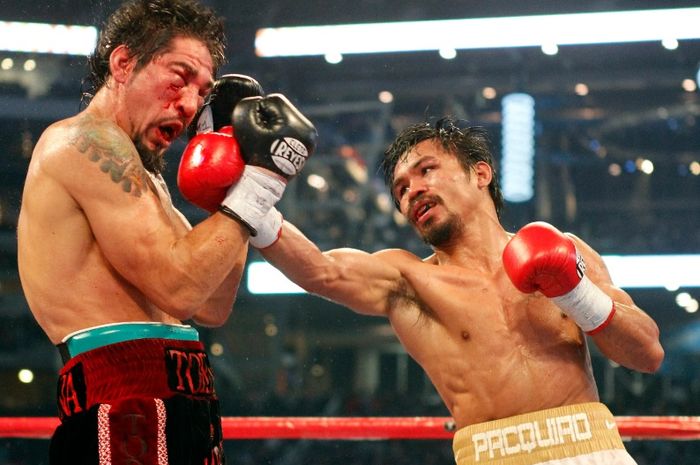 Manny Pacquiao menghajar habis-habisan Antonio Margarito pada 13 November 2010 di Texas.