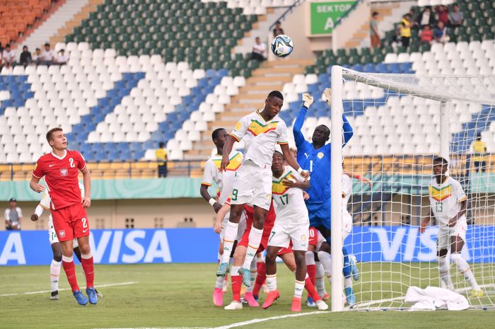 Suasana pertandingan Senegal Vs Polandia di Stadion Si Jalak Harupat, Bandung, Selasa (14/11/2023) sore.