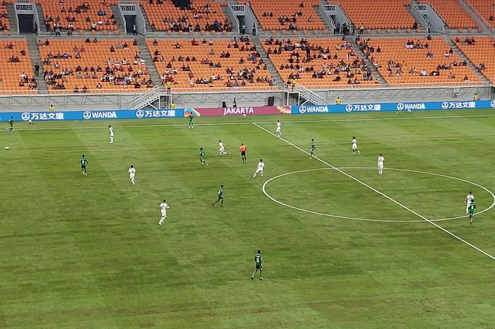 Susana pertandingan antara timnas U-17 Amerika Serikat vs timnas U-17 Burkina Faso, di Jakarta International Stadium, Rabu (15/11/2023).