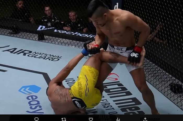 Jeka Saragih meraih kemenangan luar biasa atas Lucas Alexander dalam aksi pertamanya di UFC, Minggu (19/11/2023) WIB.