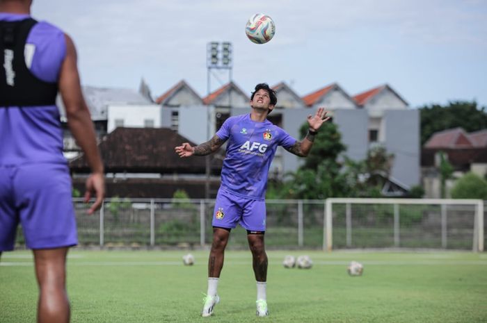 Irfan Bachdim Berseragam Persik Kediri