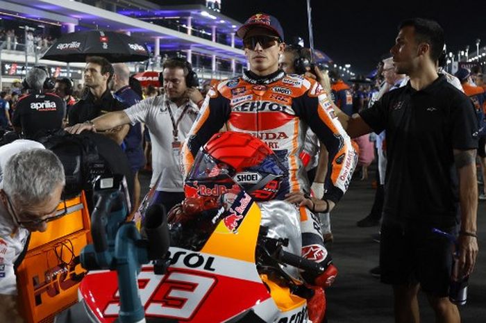 Pembalap Repsol Honda, berada di starting grid MotoGP Qatar 2023 di Sirkuit Lusail, Minggu (19/11/2023).