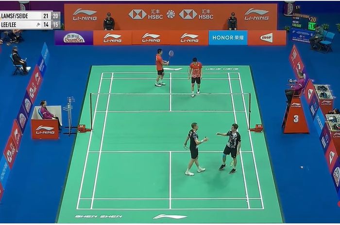 Ganda putra Taiwan yang sering jadi mimpi buruk Fajar Alfian/Muhammad Rian Ardianto, Lee Fang-chih/Lee Fang-jen menelan kekalahan di babak 32 besar China Masters 2023 dari Mark Lamsfuss/Marvin Seidel (Jerman) di Shenzhen Bay Gymnasium, Shenzhen, China, Rabu (22/11/2023)