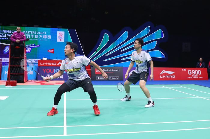 Aksi ganda putra Indonesia, Mohammad Ahsan/Hendra Setiawan pada babak pertama China Masters 2023, Rabu (22/11/2023)