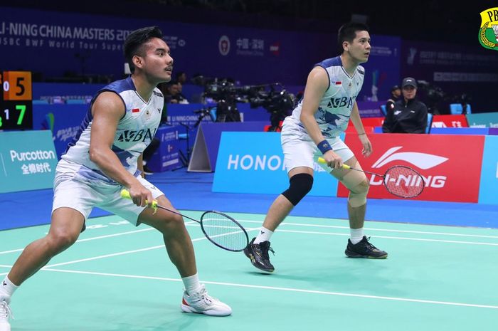 Ganda putra Indonesia, Pramudya Kusumawardana/Yeremia Erich Yoche Yacob Rambitan, saat tampil pada babak kedua China Masters 2023 di Shenzhen Bay Gymnasium, Shenzhen, China, 23 November 2023.