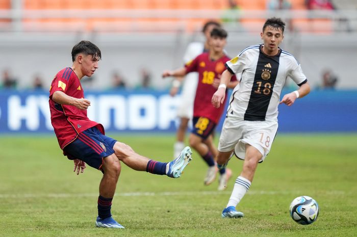 Timnas U-17 Spanyol berduel dengan Jerman dalam perempat final Piala Dunia U-17 2023 di Jakarta International Stadium (JIS), Jumat (24/11/2023).