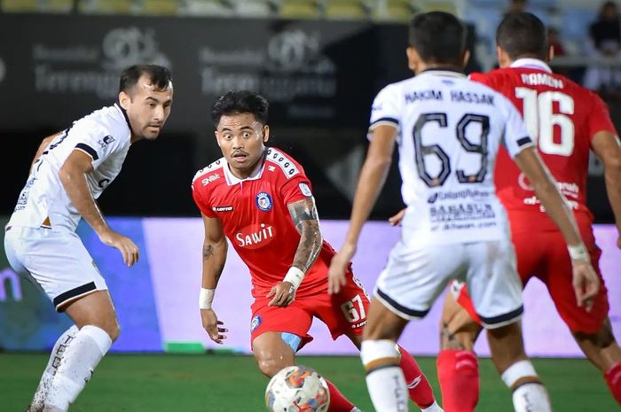 Saddil Ramdani saat membela Sabah FC vs Terengganu, Jumat (24/11/2023).