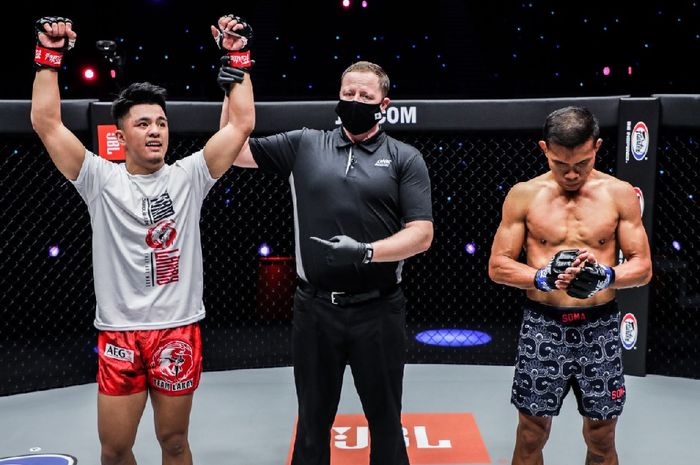 Jhanlo Sangiao mengalahkan Pul Lumihi di ONE Championship: Winter Warriors 2 pada 17 Desember 2021. 