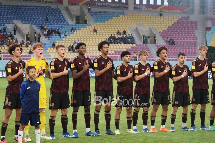 Kesebelasan Timnas U-17 Jerman, saat menghadapi Argentina pada babak Semifinal Piala Dunia U-17 2023 di Stadion Manahan, Surakarta, Selasa (28/11/2023).