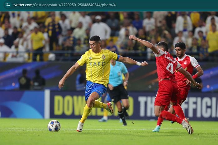 Cristiano Ronaldo segera mendapatkan teman baru setelah Al Nassr dikabarkan meminati kompatriot Mohamed Salah.