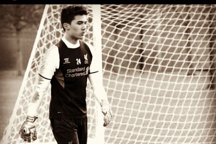 Pemain Persib, Kevin Ray Mendoza, pernah menjalani tryout di Liverpool FC pada tahun 2013.