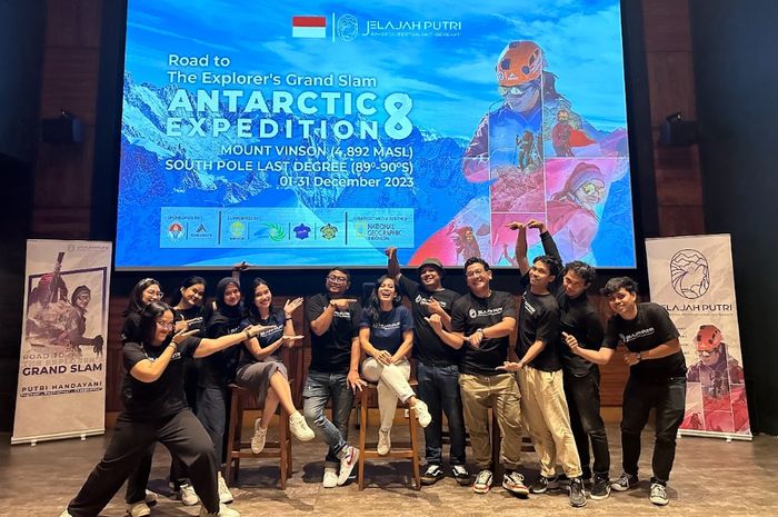 Pendaki gunung Putri Handayani akan terbang ke Benua Antartika guna menggelar Ekspedisi Road to The Explorer&rsquo;s Grand Slam &ldquo;Antarctic 8&rdquo; pada bulan Desember 2023.