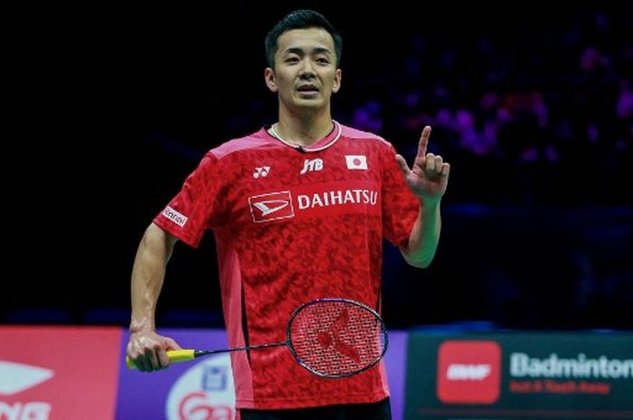 Pebulu tangkis tunggal putra Jepang, Kenta Nishimoto, pada semifinal China Masters 2023, 25 November 2023.