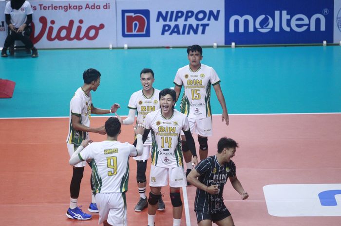 Tim putra BIN Pasundan untuk pertama kalinya mampu meraih kemenangan atas LavAni pada final four putaran pertama Livoli Divisi Utama 2023 di GOR Joyoboyo, Kediri, Sabtu (2/12/2023).