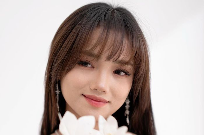 Fuji pamer foto kenakan gaun pengantin!