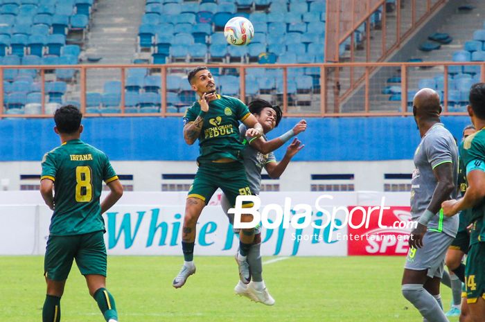 Persebaya siap kembali beraksi di Liga 1 dengan pelatih baru Paul Munster.