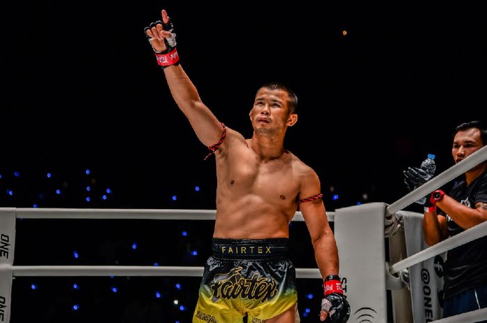 Mantan juara kelas bantam Muay Thai ONE Championship, Nong-O Hama. 