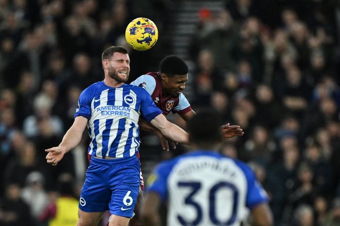 James Milner (6) fotokopi rekor Ryan Giggs, Brighton and Hove Albion main seri dengan West Ham United pada duel Liga Inggris di London Stadium (2/1/2024). Tanpa perlu cetak gol, Brighton lengserkan posisi Man United di klasemen.