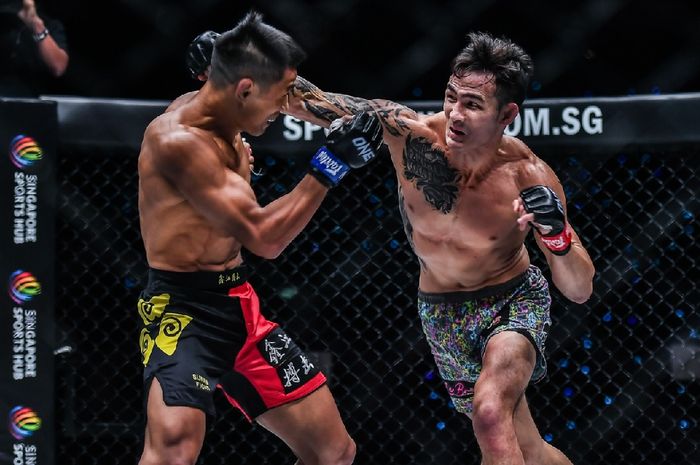 Tang Kai dan Thanh Le akan menyatukan sabuk kelas bulu MMA ONE Championship di ONE 166: Qatar pada 1 Maret 2024.