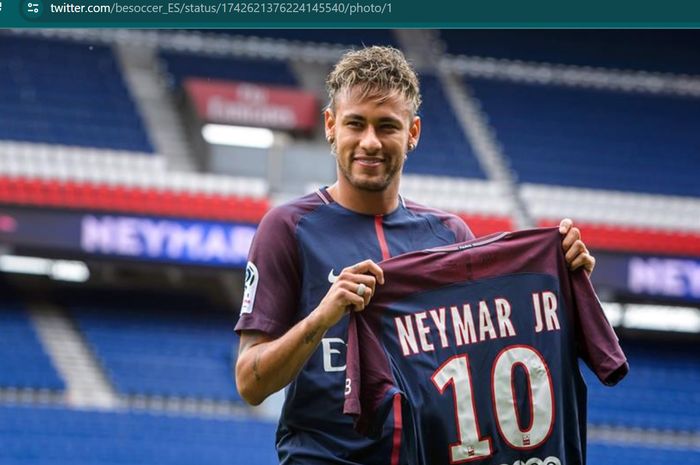 Transfer Neymar dari Barcelona ke PSG dikabarkan tengah diinvestigasi lantaran diduga ada unsur gratifikasi antara pejabat Prancis dan klub.