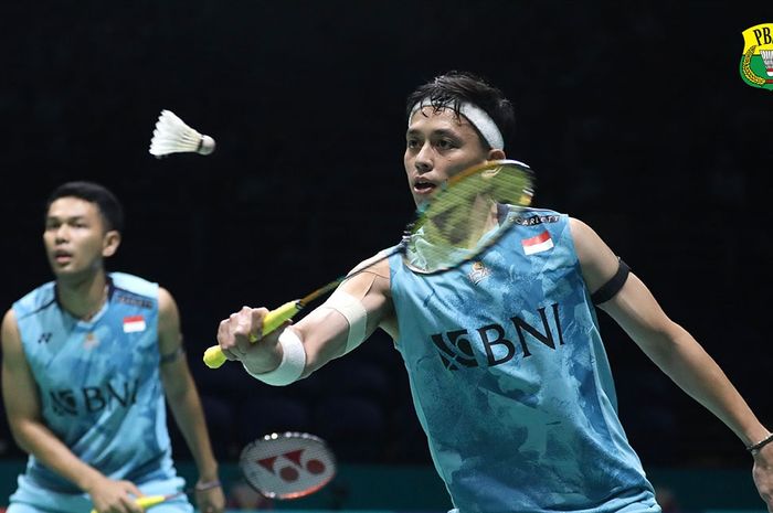 Ganda putra Indonesia, Fajar Alfian/Muhammad Rian Ardianto, saat tampil pada perempat final Malaysia Open 2024 di Axiata Arena, Kuala Lumpur, Malaysia, 12 Januari 2024.