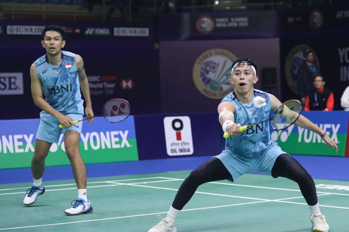 Pasangan ganda putra Indonesia, Fajar Alfian/Muhammad Rian Ardianto, pada babak pertama India Open 2024 di K.D.Jadhav Indoor Hall, Indira Gandhi Sports Complex, New Delhi, Selasa (16/1/2024).