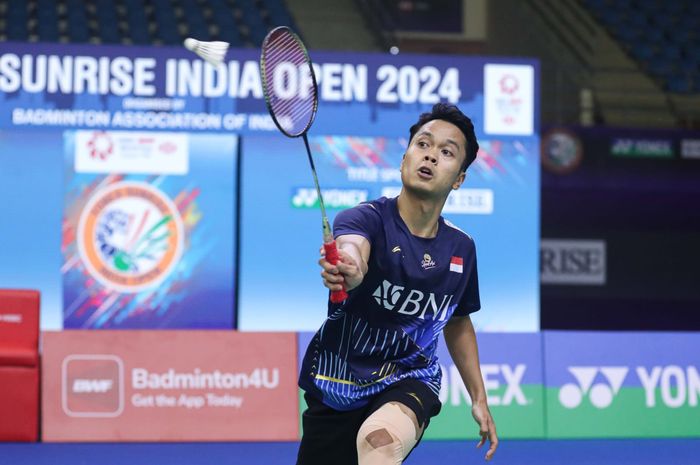 Pebulu tangkis tunggal putra Indonesia, Anthony Sinisuka Ginting, pada babak pertama India Open 2024 di K.D.Jadhav Indoor Hall, Indira Gandhi Sports Complex, New Delhi, Rabu (17/1/2024).