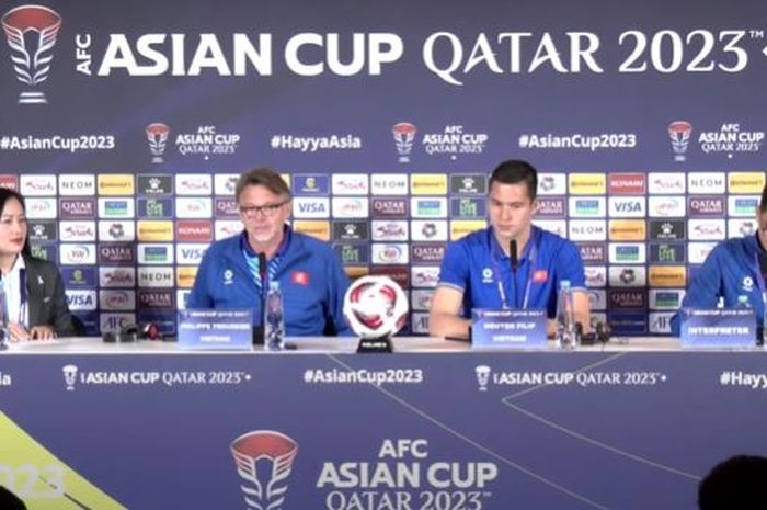 Pelatih Vietnam, Philippe Troussier dan pemain Vietbam, Filip Nguyen berbicara soal persiapan jelang lawan timnas Indonesia pada Kamis (18/1/2024).