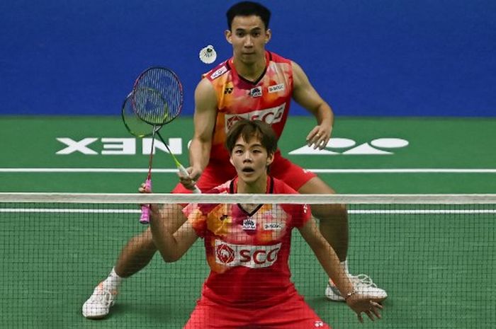 Pasangan ganda campuran Thailand, Dechapol Puavaranukro/Sapsiree Taerattanachai, pada semifinal India Open 2024 di K.D.Jadhav Indoor Hall, Indira Gandhi Sports Complex, New Delhi, Sabtu (20/1/2024).