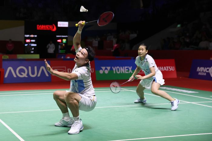 Ganda campuran Indonesia, Rinov Rivaldy/Pitha Haningtyas Mentari saat berlaga pada babak pertama  Indonesia Masters 2024 di Istora Senayan, Jakarta, Indonesia, Rabu (24/1/2024).