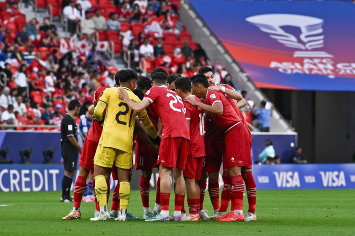 Timnas Indonesia berhasil mencatatkan sejarah baru di Piala Asia dengan lolos dari babak penyisihan grup.