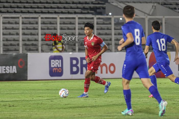 Kadek Arel (kiri) berharap bisa membawa Timnas U-20 Indonesia berbicara banyak di Toulon Cup 2024.