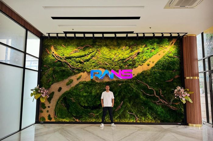 Raffi Ahmad di gedung baru RANS Entertainment