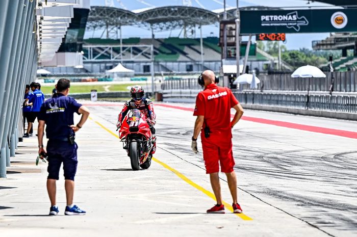 Debutan musim 2024, Pedro Acosta begitu penting bagi KTM bahkan sampai dikait-kaitkan dengan Valentino Rossi dan Marc Marquez.