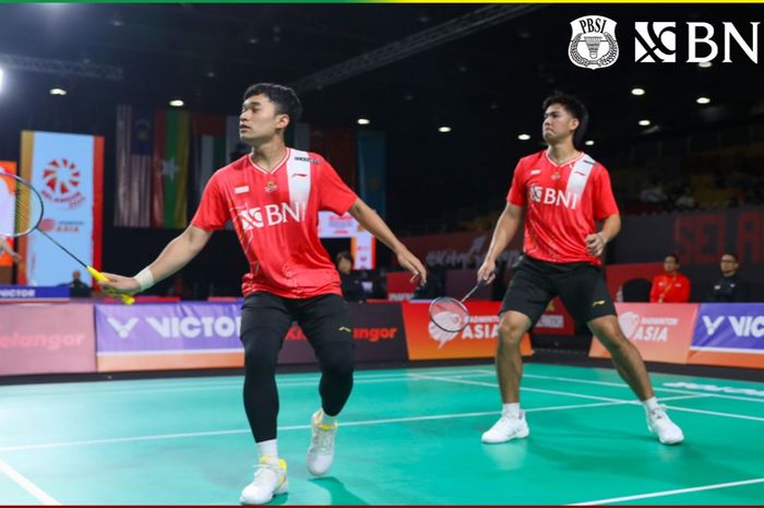 Ganda putra Indonesia, Leo Rolly Carnando/Daniel Marthin saat tampil pada laga Indonesia vs Arab Saudi di fase Grup D Kejuaraan Beregu Asia 2024, di Setia City Convention Centre, Selangor, Malaysia, Selasa (13/2/2024).